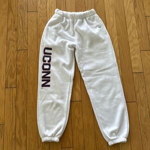 UCONN women’s joggers